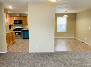 1126 Chateau Blvd #53, Monroe, MI 48161