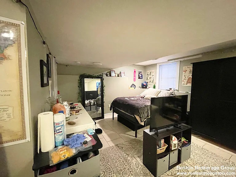 23 Iroquois St — Photo 9