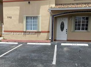 3282 W 70th St, Hialeah, FL 33018