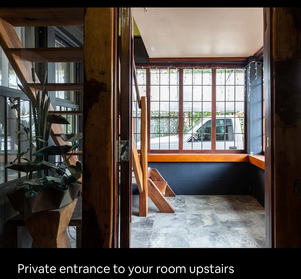 Studio, 800 sqft, $2,850 — Photo 2