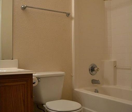 3rd image of 6428 Riverwater Trl