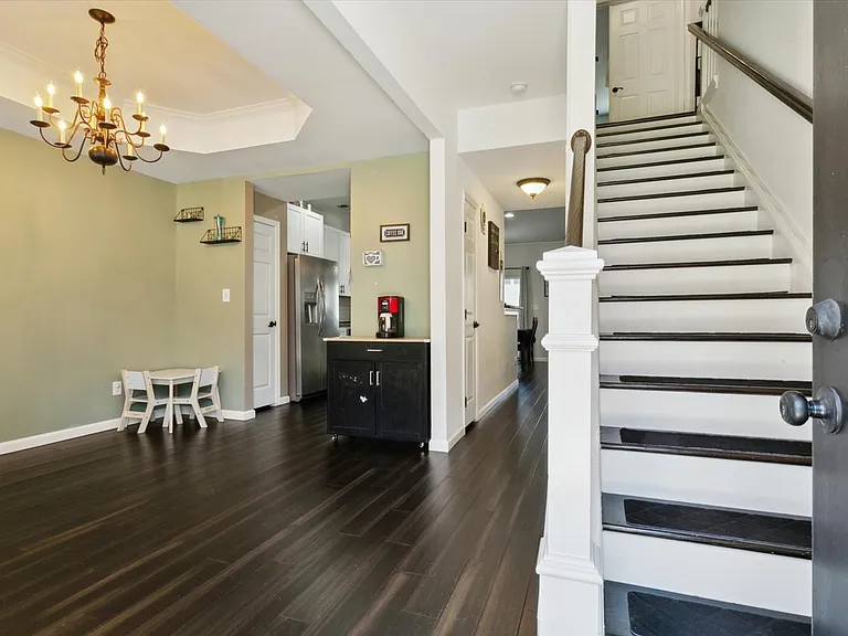 126 Brock St — Photo 7
