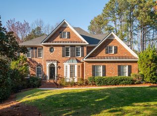 104 Ludgate Ct, Cary, NC 27519