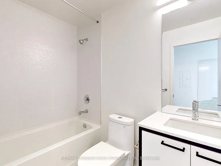 1808 Saint Clair Ave W #706 — Photo 22