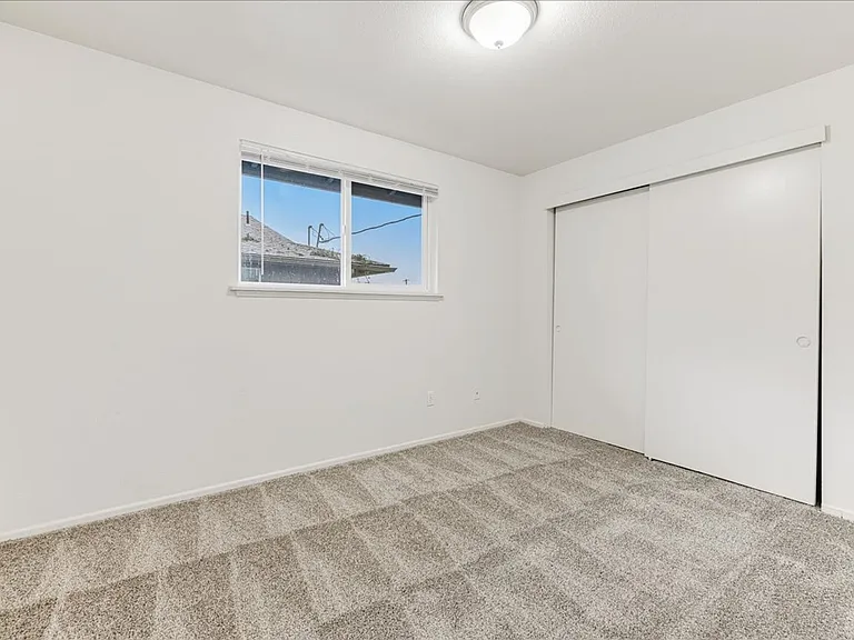 Cannon Court Apartments — Photo 24