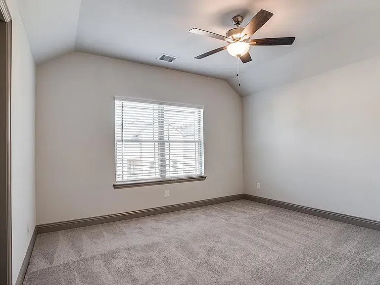 7617 Regal Ln — Photo 2