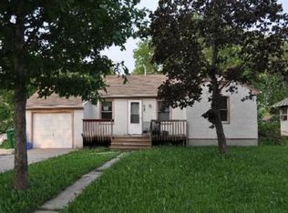 625 Oak St NE, Hutchinson, MN 55350