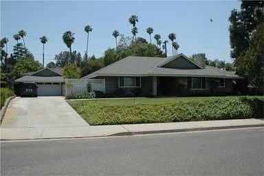 1094 Los Altos Ct Photo 1