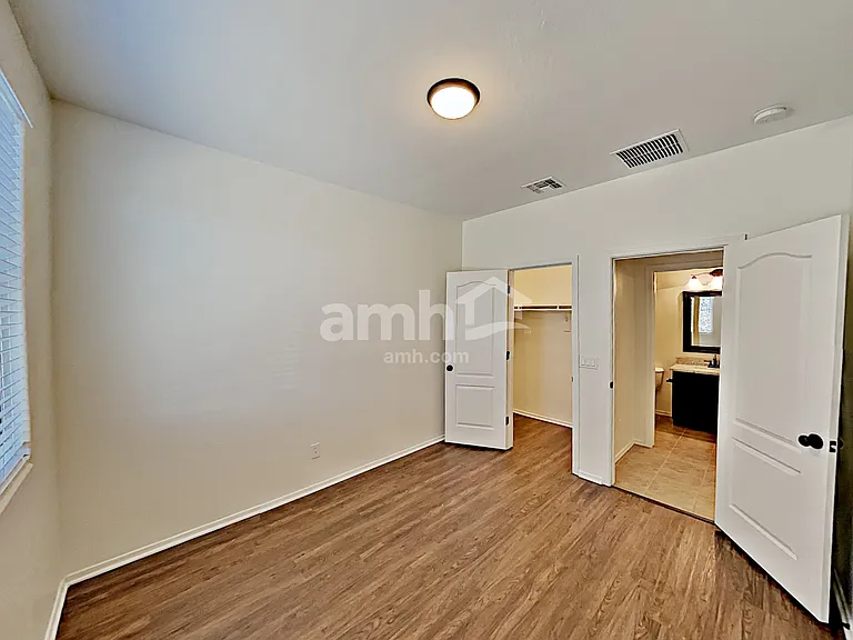 3453 N Almar — Photo 12