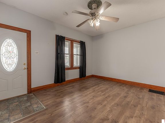 4th image of 5237 S 21st St