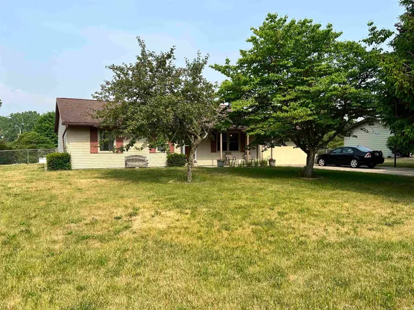 2802 Jean St, Winona Lake, IN 46590