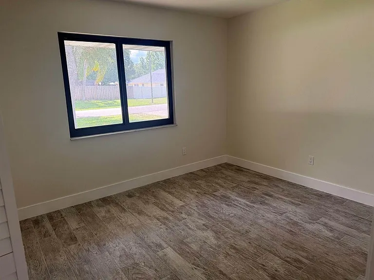 1117 SE Stewart Rd — Photo 13