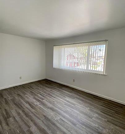 4th image of 4496 High St
