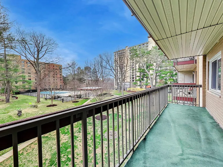 7420 Lakeview Dr #W205 — Photo 25