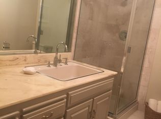32 Heather Ln #C, Orinda, CA