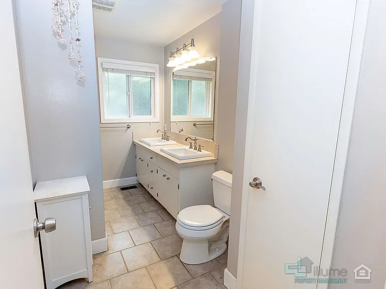 9610 SW Washington Pl — Photo 19