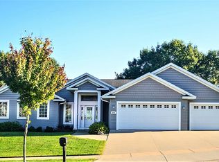 918 Oak Timber Dr, Onalaska, WI 54650