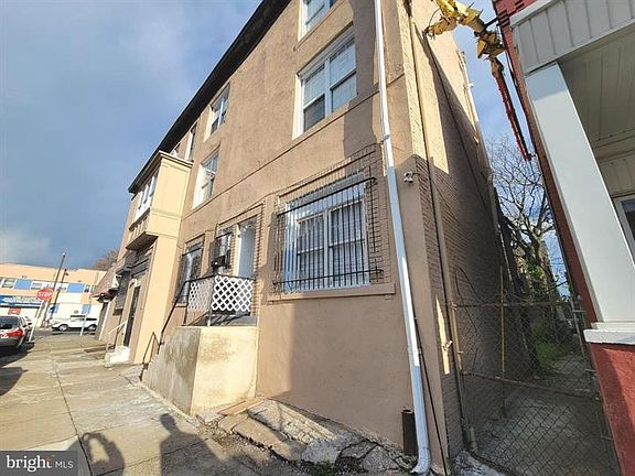 2nd image of 1226 N 52nd St Suite 201