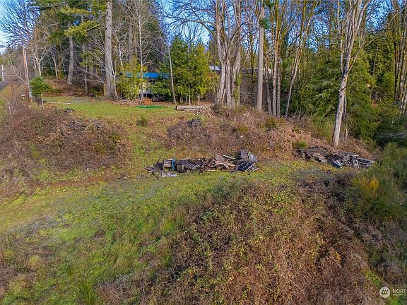 4th image of 231 E Soundview Drive