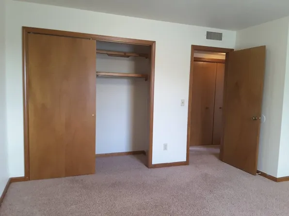 201 Stonewall Court, 201 Stonewall Ct APT 3, Nappanee, IN 46550