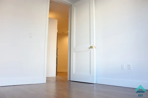 Rented by EXR | media 23