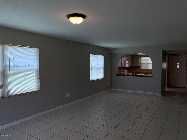 7301 Ridgewood Ave #A-101 — Photo 3