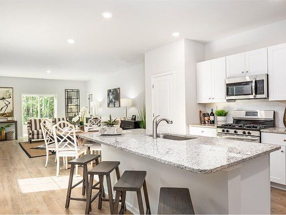 2nd image of 351 Tiliwa St