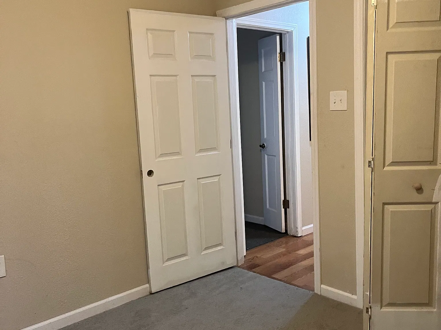 4 bed, 2100 sqft, $1,900 — Photo 3