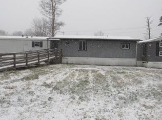 2098 Cranberry Rockland Rd, Kennerdell, PA 16374