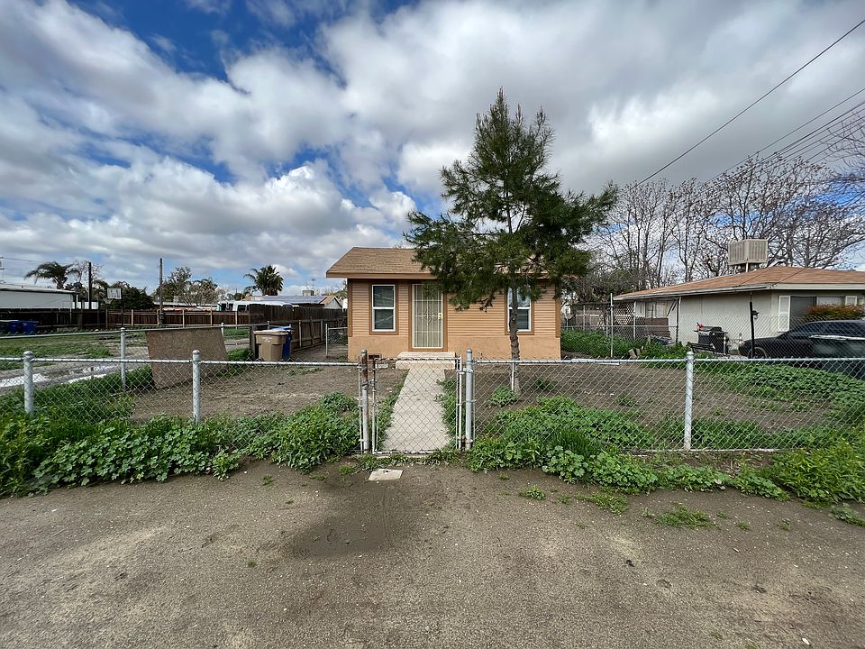 1st image of 437 Oildale Dr