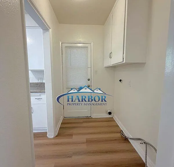 943 W 13th St #B — Photo 16