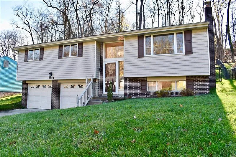 590 Clifton Rd photo 1