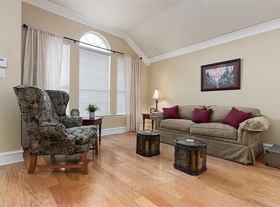 5th image of 3004 Great Southwest Dr