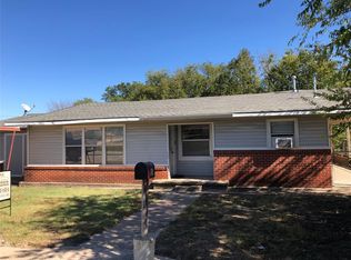 520 N Cage St, Hamilton, TX 76531