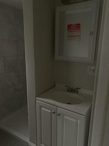 1st image of 322 E Somerset St