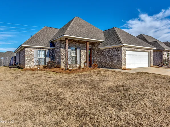 406 E Buttonwood Ln, Canton, MS 39046