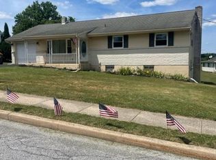 315 Lyman Ave, Womelsdorf, PA 19567