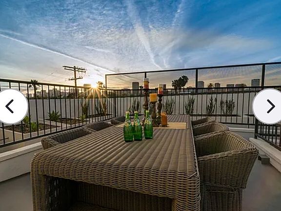 3rd image of 10269 Santa Monica Blvd #Penthouse 4