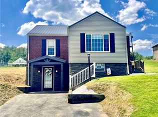 114 Brady Ave, Beaver Falls, PA 15010