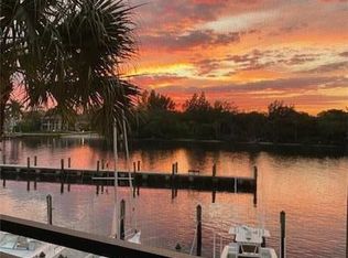 834 Oak Harbour Dr, Juno Beach, FL 33408