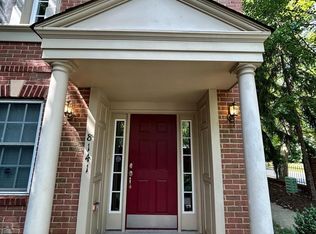 8141 Skelton Cir, Falls Church, VA 22042