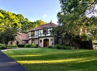 N10W29326 Castle Combe Ct, Waukesha, WI 53188