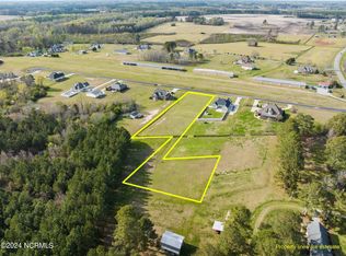 1676 Prop Dr, Winterville, NC 28590