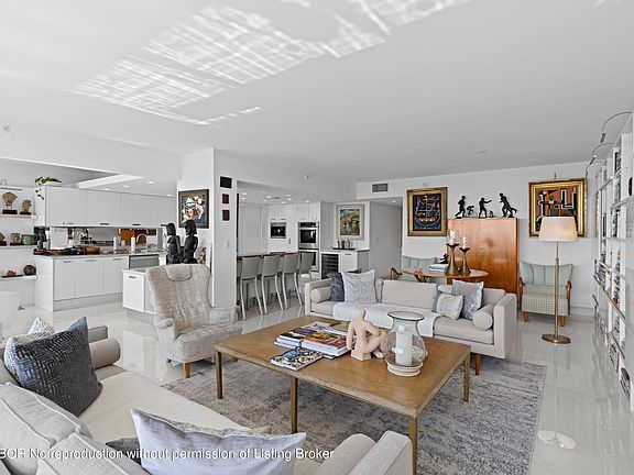 4th image of 525 S Flagler Dr APT 24B