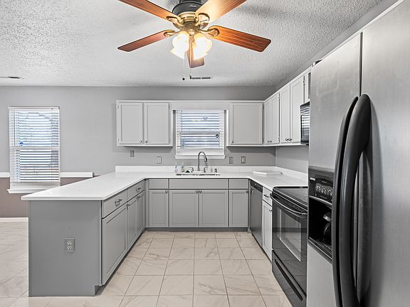3rd image of 5149 Glenwood Way