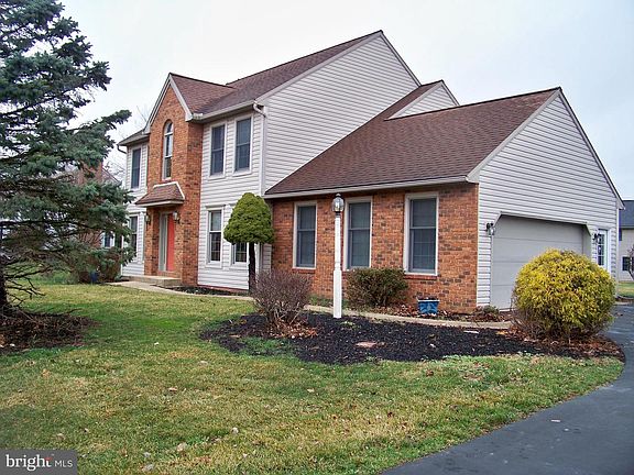 2nd image of 339 Portland Pl