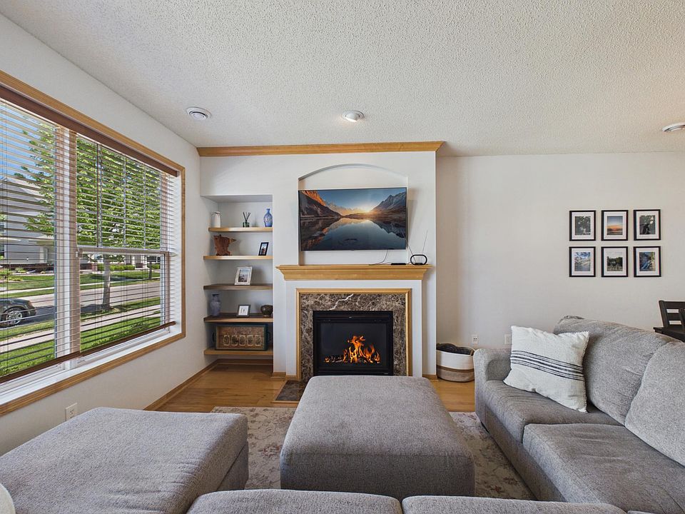 1st image of 6612 Lamplight Dr