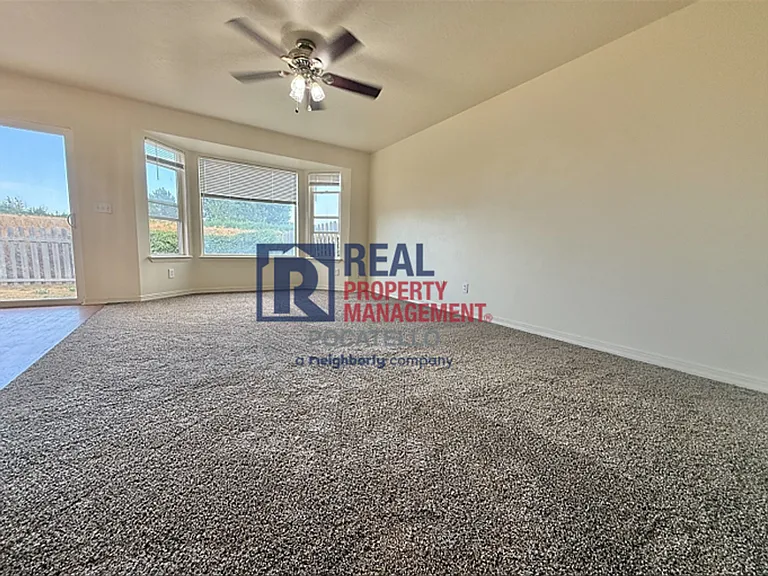 4734 & 4736 Heidi Ct — Photo 7