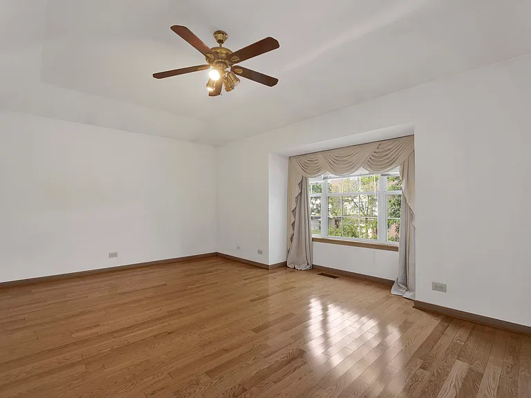2164 Seaver Ln — Photo 16