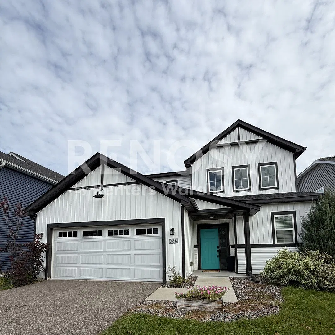 Available October 10/16 3 Bedroom 2.5 Bath — Photo 1